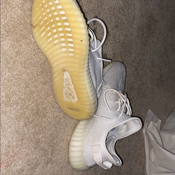 Yeezey boost - Picture 3 of 3